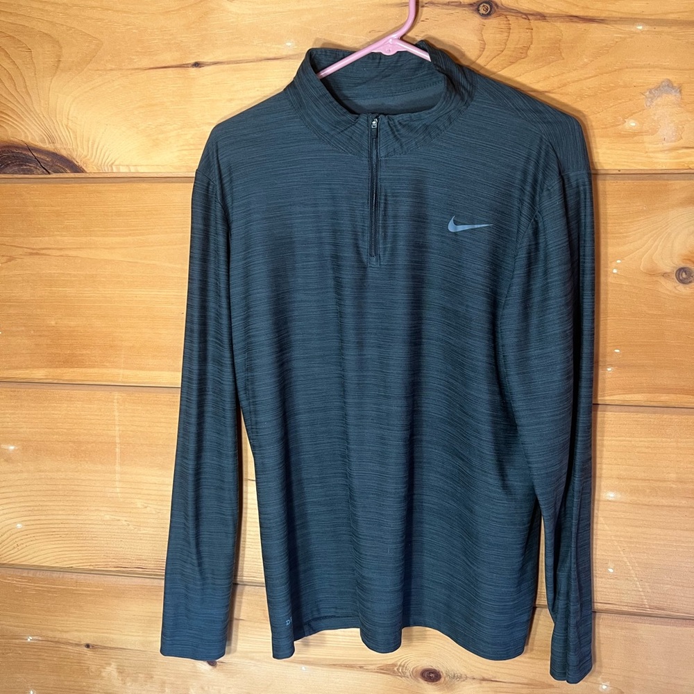Black Nike pullover